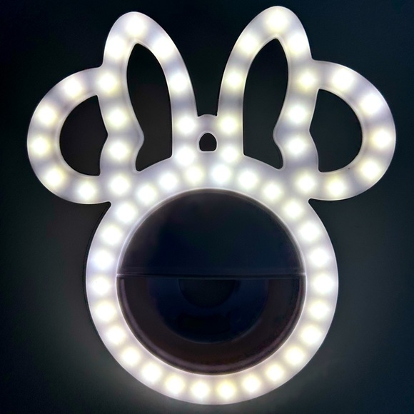 Minnie Mouse Selfie Light ๐ - Picture 10 of 11